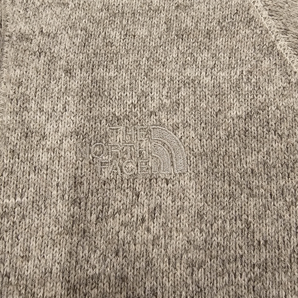 The North Face Gray‎ Geometric Sweatshirt - Picture 4 of 10
